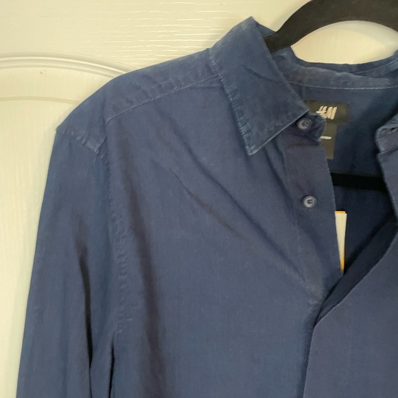 H&M Blue Button Down Shirt - Picture 2 of 5